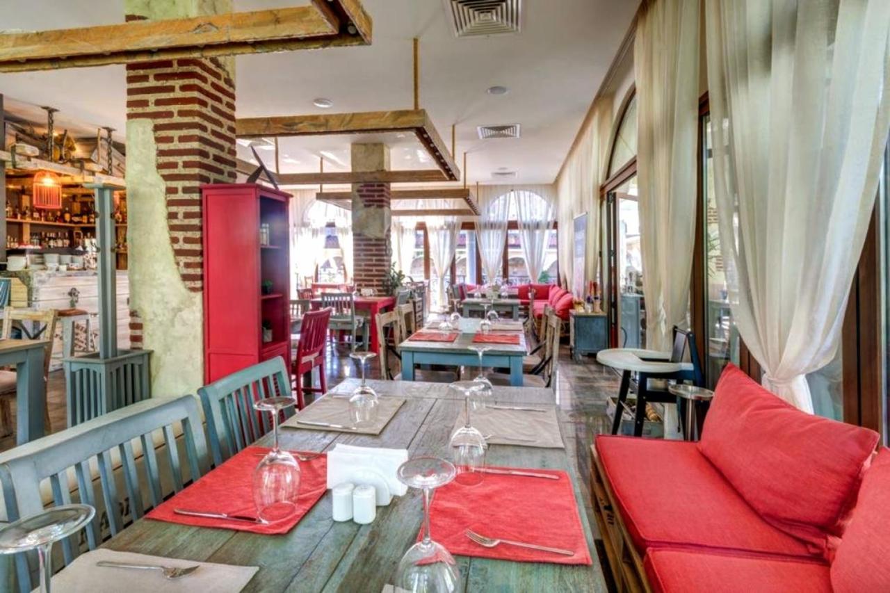 Apollon-7 Family Apartment Nesebar Bagian luar foto