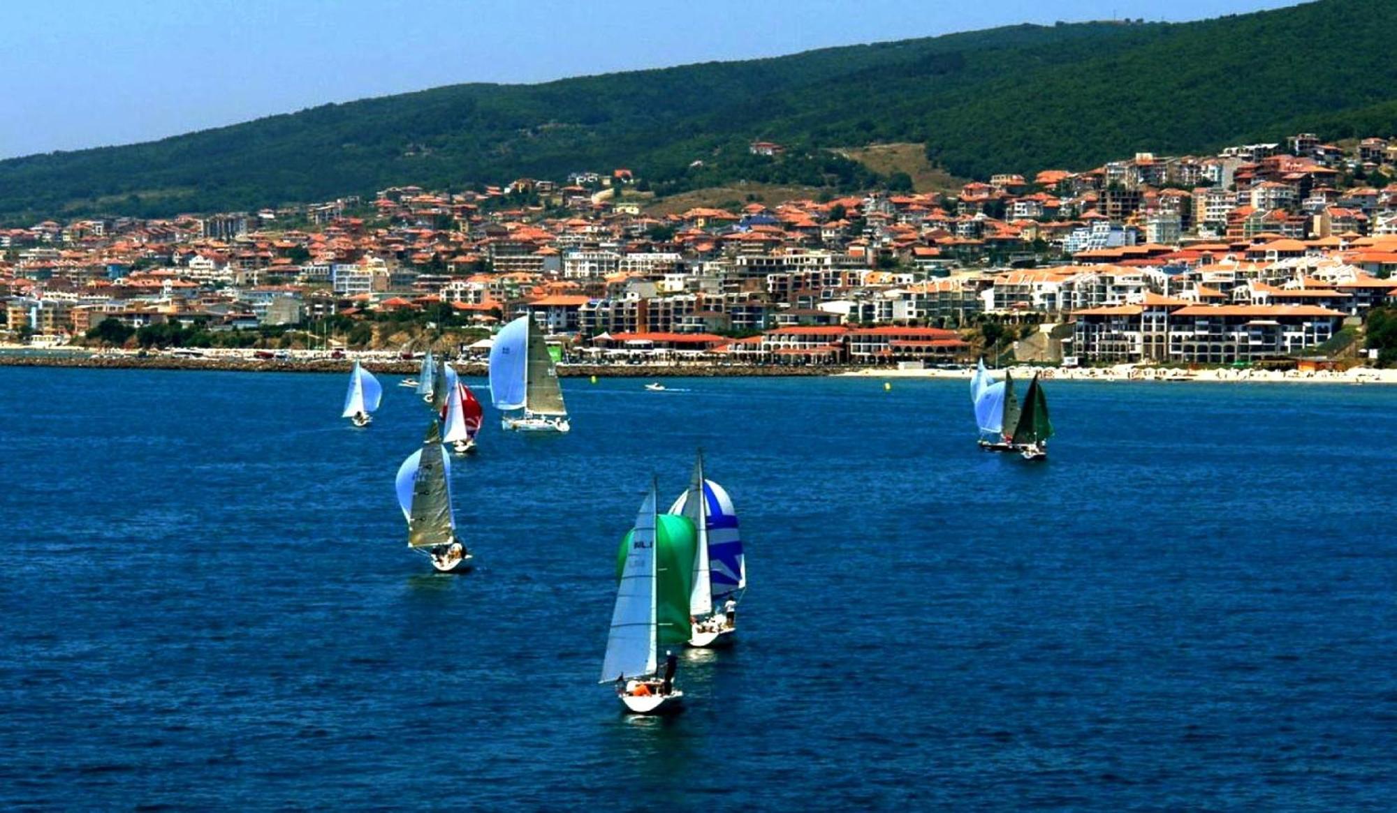 Apollon-7 Family Apartment Nesebar Bagian luar foto