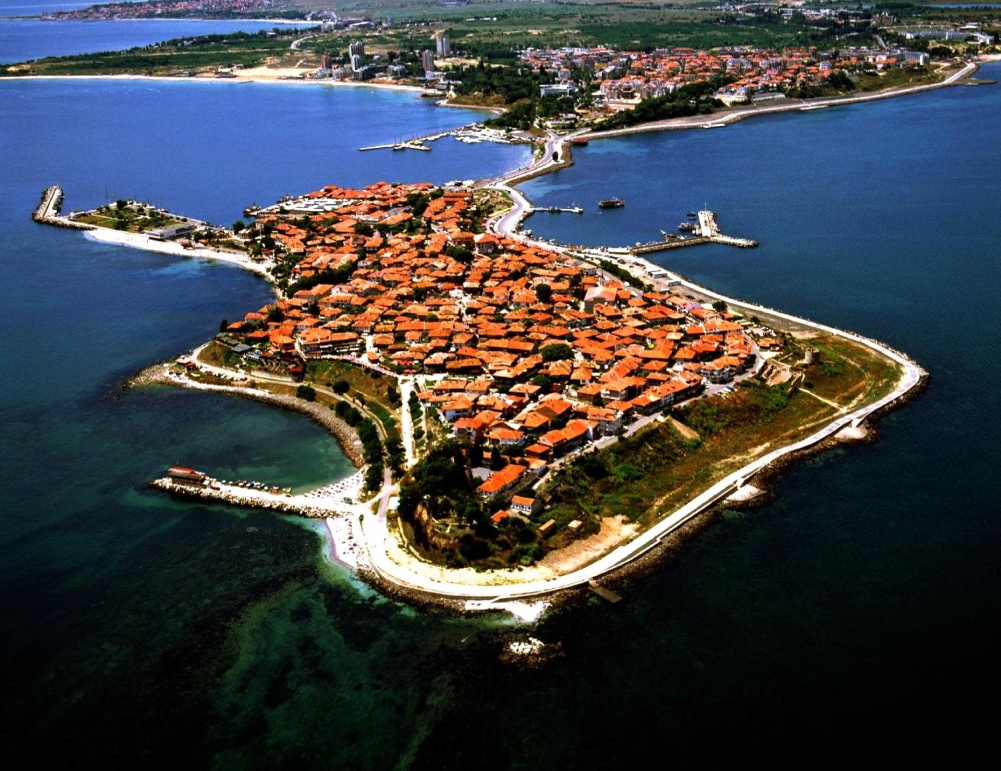 Apollon-7 Family Apartment Nesebar Bagian luar foto