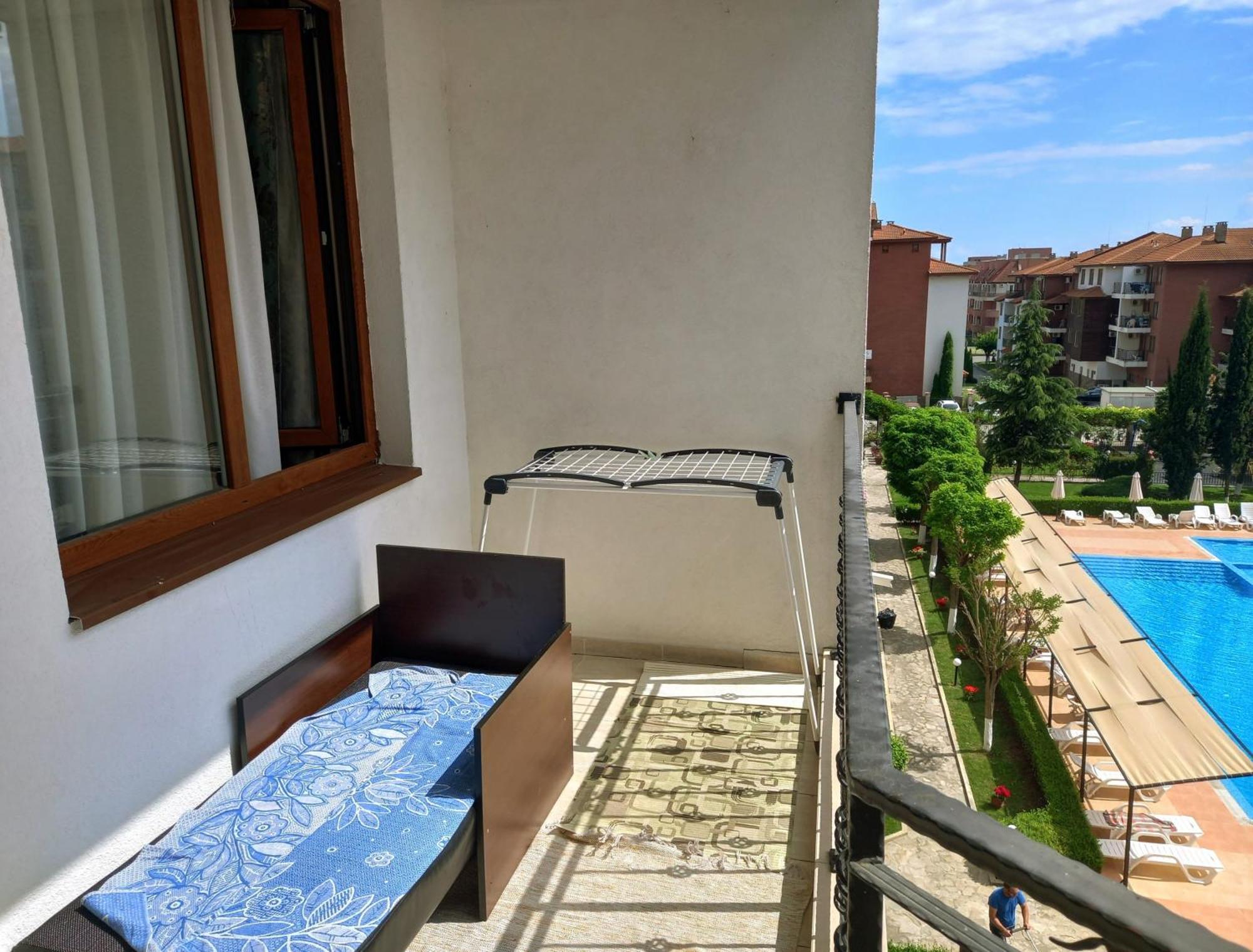 Apollon-7 Family Apartment Nesebar Bagian luar foto